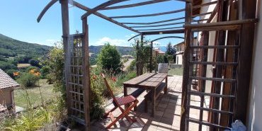 Table et Banc, Pergola avec tissu escamotable