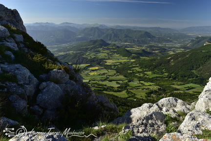 Vue depuis la randonnée panoramique, en boucle sur le plateau de Ceüse, départ depuis le village